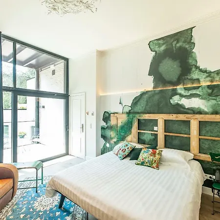 Barefoodgiulia Hotel Hasselt